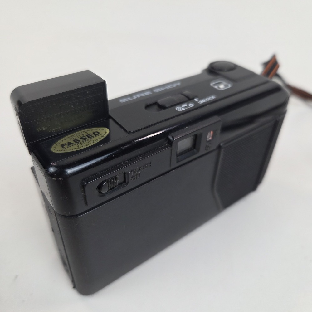 Canon Sure Shot Vintage 35mm Film Camera 38mm f/2.8 - Powers On - Picture 4 of 15